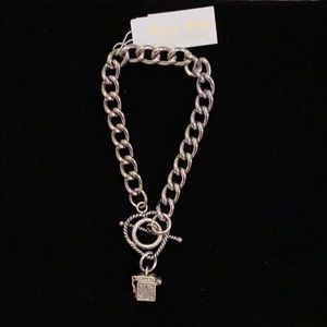 Susan Shaw Heart Clasp Silver Prayer Box Bracelet